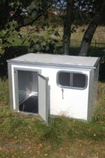 Plastic Thermal Dog Cabin Standard