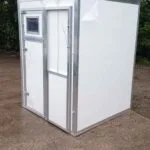 Plastic Thermal Walkin Dog Kennel