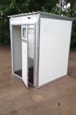 Plastic Thermal Walkin Dog Kennel
