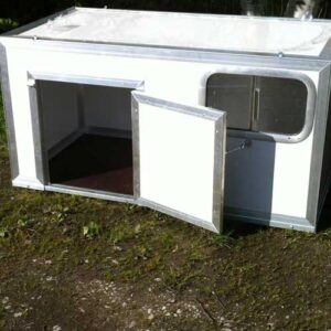 Large Plastic Thermal Dog Cabin