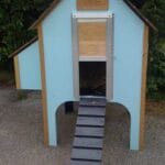 Chicubes Wooden Chicken House for 8 Hens Blue