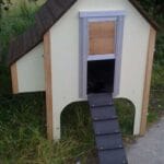 Chicubes Wooden Chicken House for 8 Hens Cream