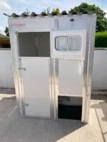 1.5m x 1.5m Insulated Plastic Walk In Whelping Kennel - Image 3
