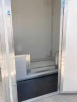 1.5m x 1.5m Insulated Plastic Walk In Whelping Kennel - Image 6