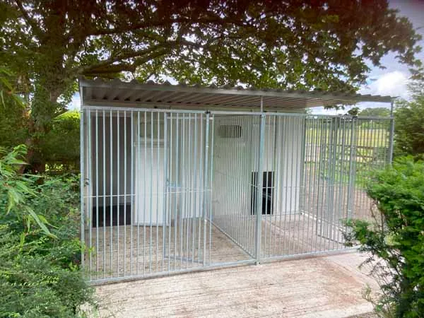 double block of plastic thermal walk in dog kennels